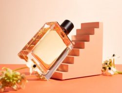 Rekomendasi Parfum Terbaik untuk Wanita Elegan