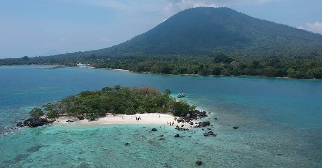 rumah laut pulau sabesi
