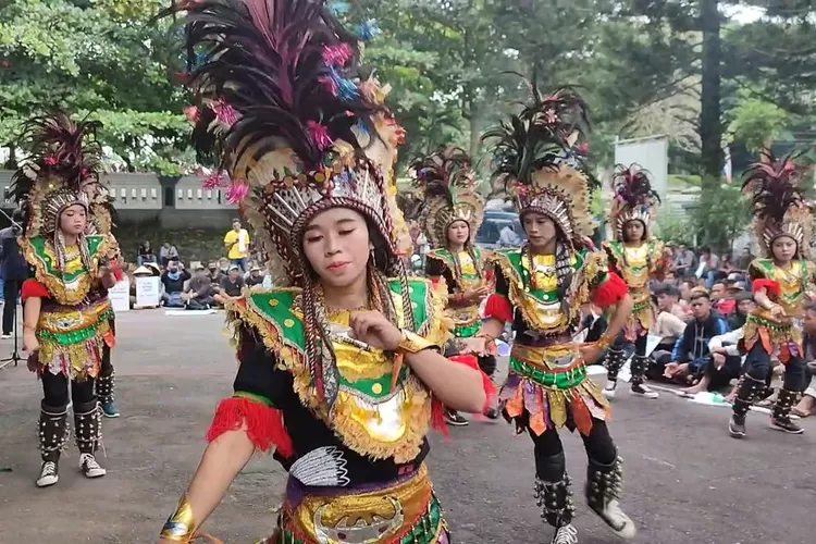 Menari Sebagai Bentuk Identitas dan Perlawanan