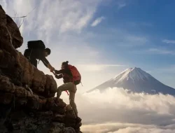 Makna Gunung dalam Kehidupan Suku-suku Adat Indonesia