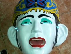 Topeng yang Bisa Menangis: Warisan Spiritual dari Jawa Barat