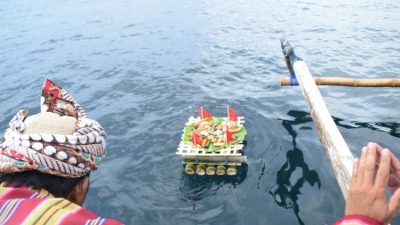 tradisi sedekah laut