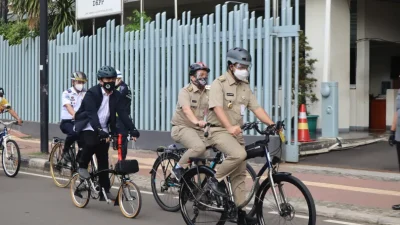 Bersepeda ke Tempat Kerja: Lebih Sehat, Lebih Bersih, Lebih Baik