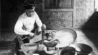 Perbedaan Tradisi dan Takhayul: Dimana Garisnya?