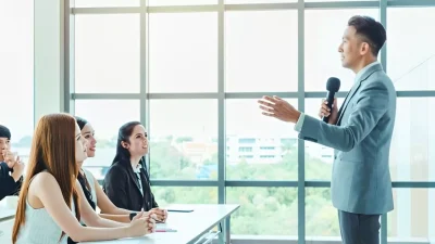 seni bicara depan umum