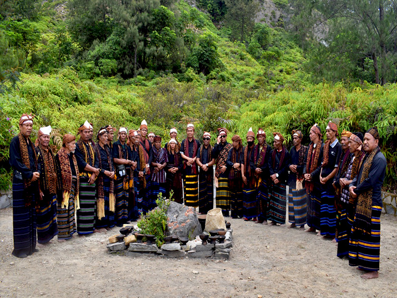 Ritual Besar Adat Lio di Flores