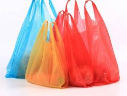 Tips Mengurangi Penggunaan Plastik saat Berbelanja di Pasar Tradisional