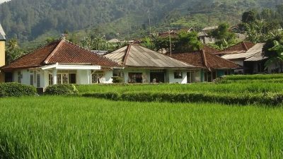 Seni Menjadi Biasa di Dunia yang Luar Biasa